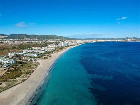 Escape the Ordinary: Finding Magic in Playa del Varemen's Luxury Resorts